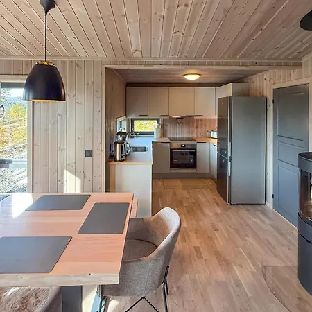 2 Bedroom Beautiful In Дом отдыха *